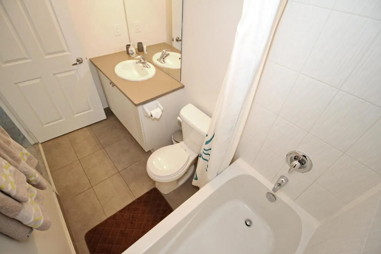 Luxury 3 Bedroom Dt Apartment Toronto, On, Canada
