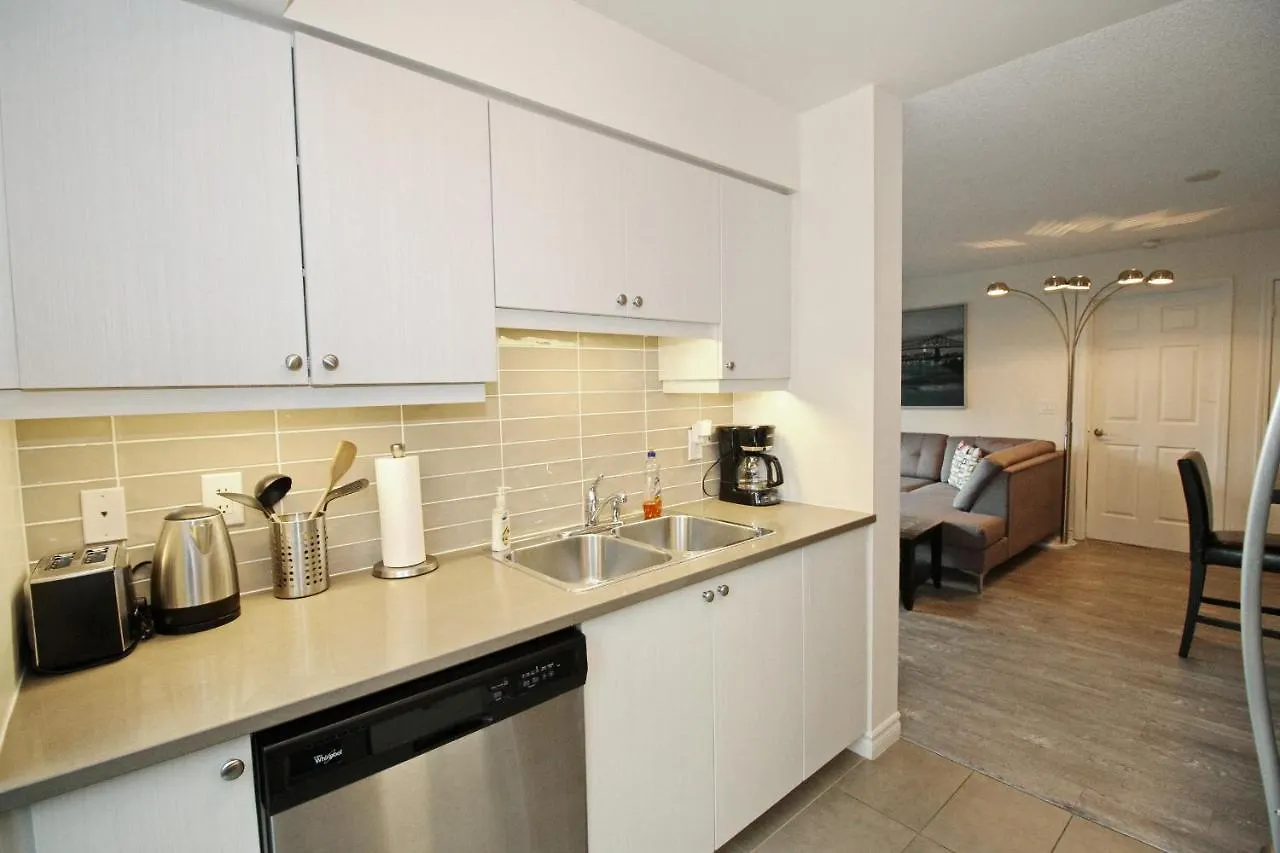 Luxury 3 Bedroom Dt Apartment Toronto, On, Canada